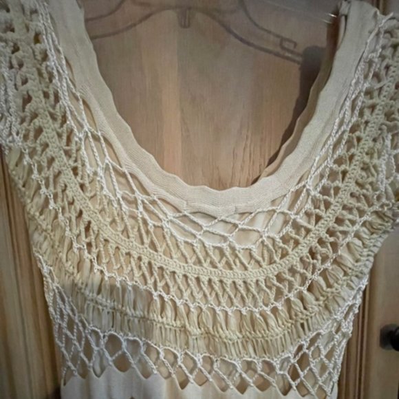 Beautiful Blouse - Picture 1 of 5